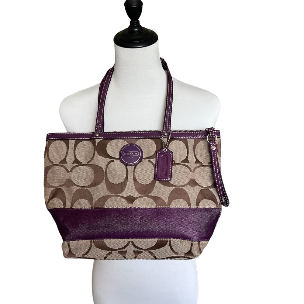 Coach purse.
